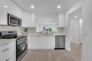 12850 SW 4th Ct Unit 4104 UPDATED 55 AND OLDE, Pembroke Pines, FL 33027