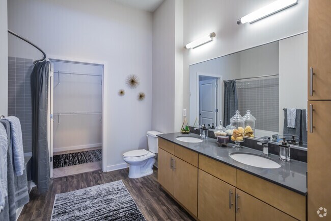 2 BR, 2 BA - Ellington