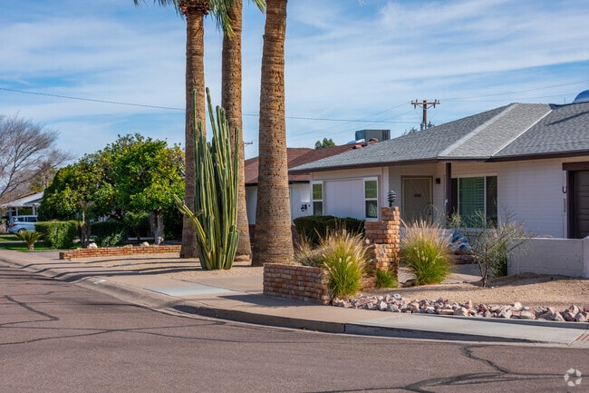 South Scottsdale's diverse homes cater to every taste and style.