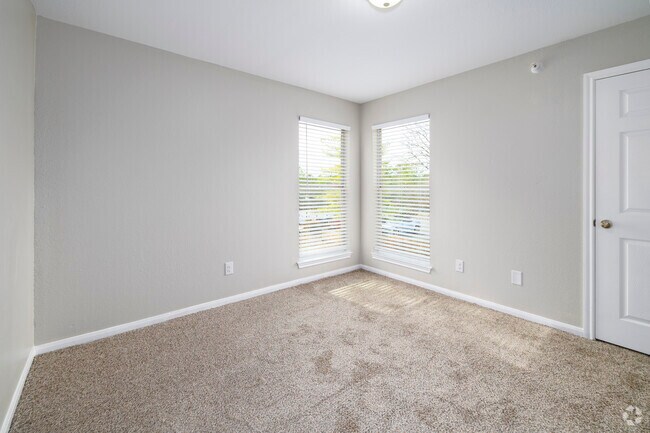 3BR, 2BA - 1150SF - Bedroom