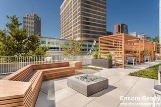 250 Kendall St Unit 801, Cambridge, MA 02142