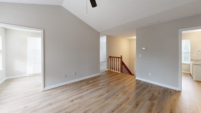5014 Red Oak Ln, Gainesville, GA 30506 - photo 2