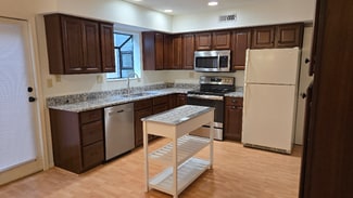 604 Ledgeview Park Dr, Louisville, KY 40206