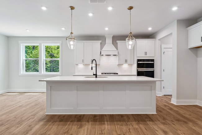 4002 Adler Cir, Buford, GA 30519 - photo 4