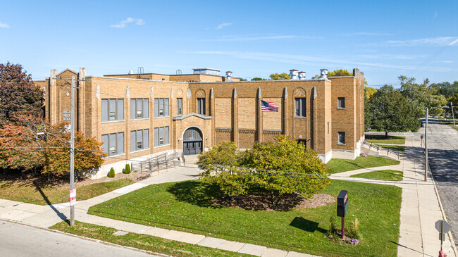 Lincoln Middle School prepares it's students for High School.