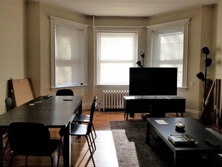 16 Euston St Unit 5, Brookline, MA 02446