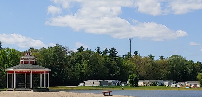 412 Deerfield Ln, Columbus, MI 48063 - photo 4