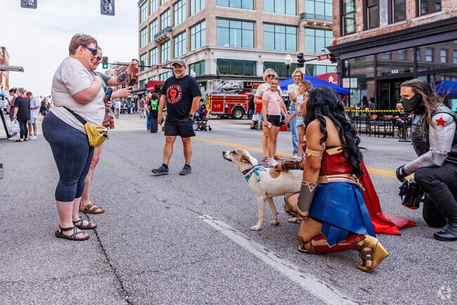 Photo ops abound at Third Thursday in Joplin.