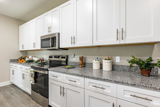 2BR, 2BA - 1,211SF - Kitchen