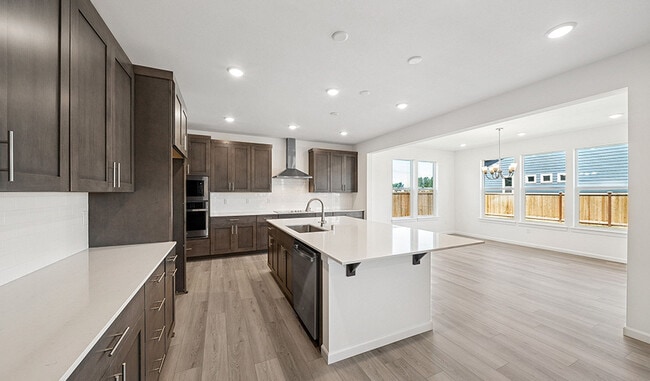 918 Lucas Ave, Buckley, WA 98321 - photo 3