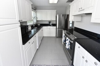 340 Russlyn Dr, West Palm Beach, FL 33405