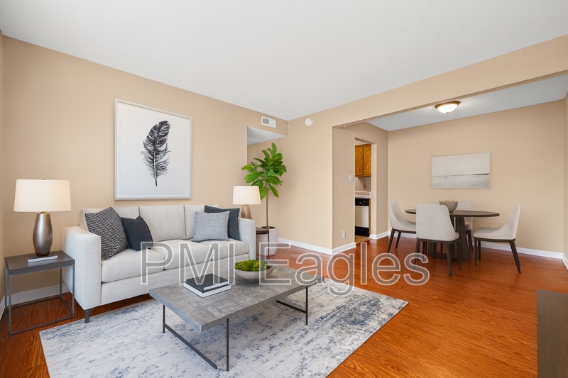 263 White Oak Rd unit C, Clarksville, TN 37040 - photo 1