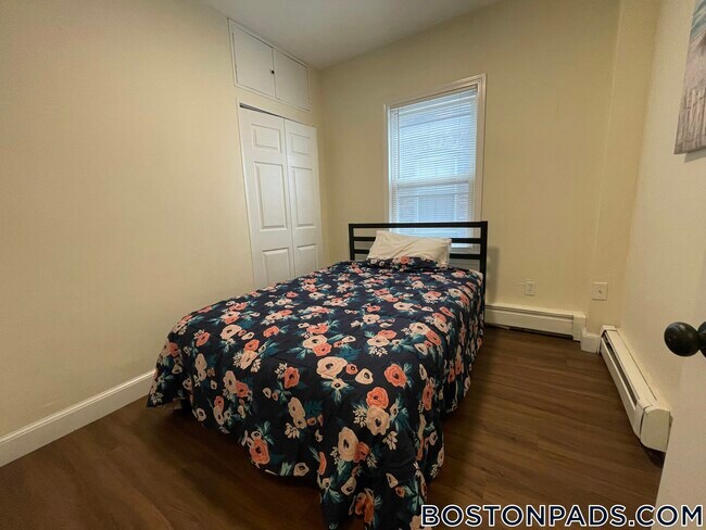 20 Pompeii St unit 2, Roxbury, MA 02119 - photo 2