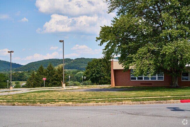 Smithsburg Elementary School serves the students of Washington County.