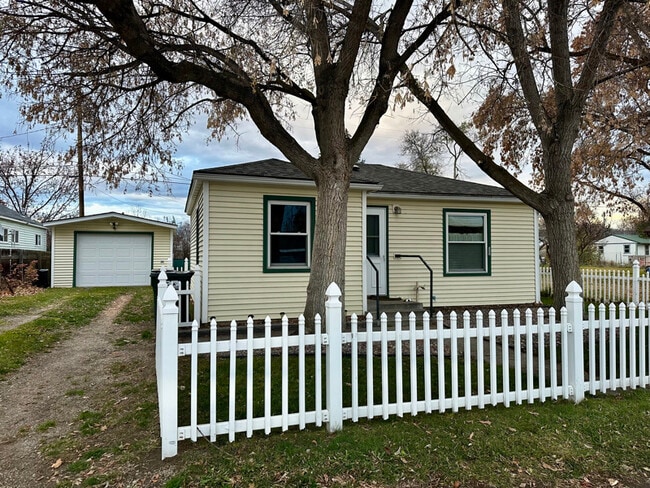 114 Taulman St, Hamilton, MT 59840 - photo 2