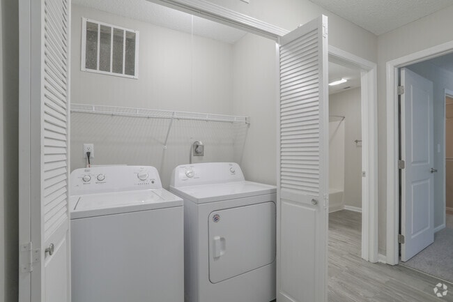 Dunlap Falls Apartments, Peoria, IL 61615 - photo 6