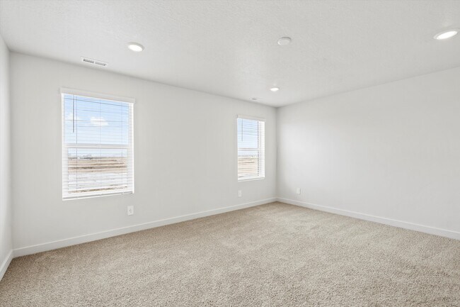 1431 N Baen Way, Tooele, UT 84074 - photo 5