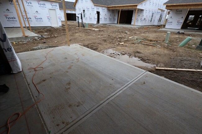 6950 Corsican Loop N, Hilliard, OH 43026 - photo 3