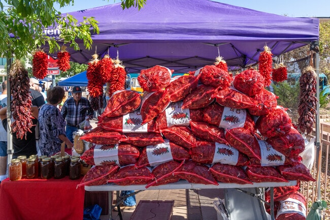 Las Cruces Farmer's Market is only minutes away from Alameda Depot.