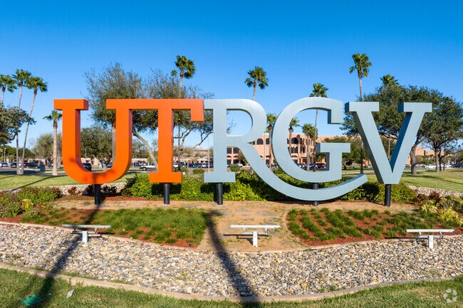 The University of Texas Rio Grande Valley is a highly ranked college that has it's campus stationed in Edinburg.