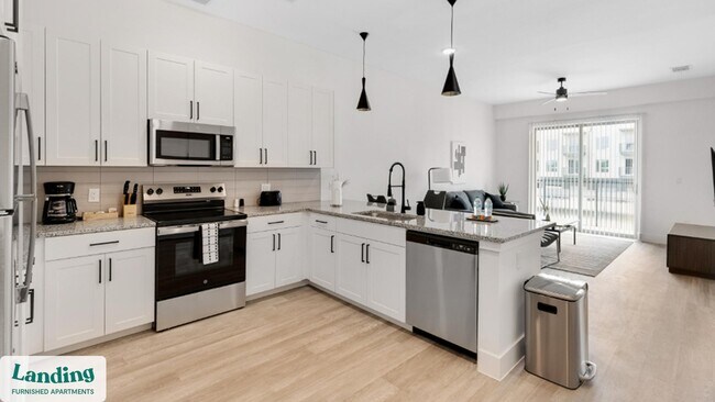 650 E Sycamore St unit 3212, Denton, TX 76201 - photo 5