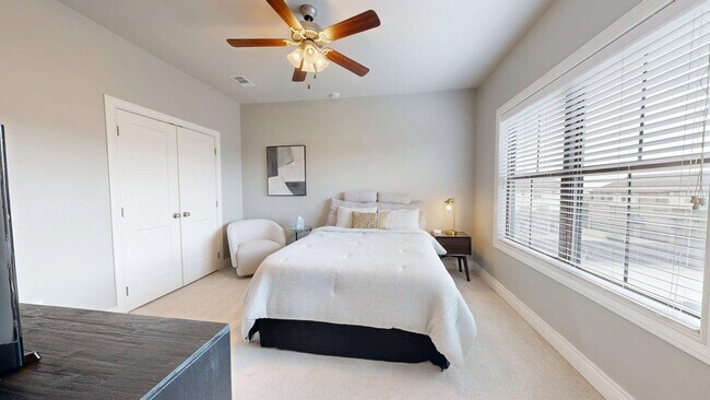 636 Clay St unit ID1328091P, Bryan, TX 77801 - photo 5