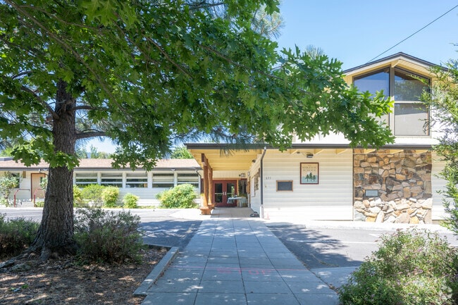 The Siskiyou School has a wonderful campus for its students.