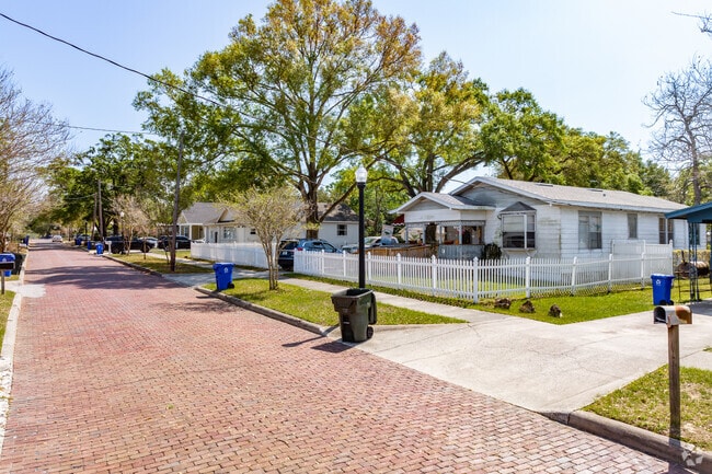 There are a few homes along this brick road in Lake Beulah.