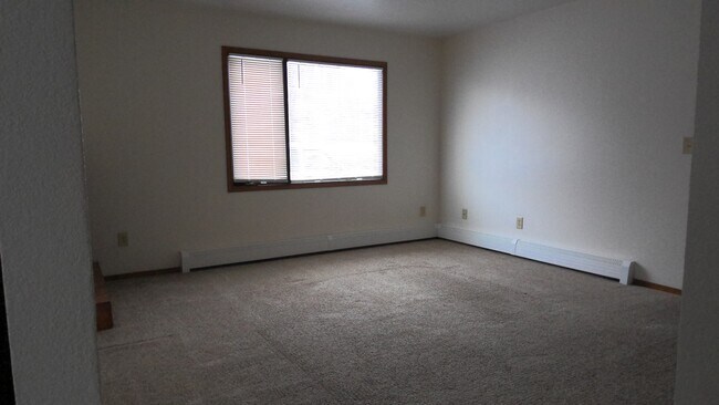 7411 Woburn Cir unit 4, Anchorage, AK 99502 - photo 4