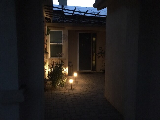 6568 N Caleb Ln unit Studio, San Bernardino, CA 92407 - photo 4