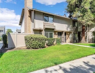 4676 E Alamos Ave, Fresno, CA 93726