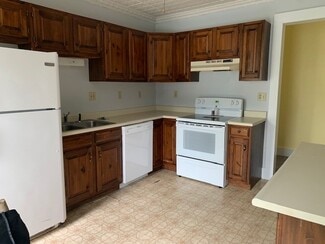 333 Gidding St, Springfield, VT 05156