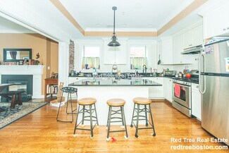 1803 Beacon St, Brookline, MA 02445