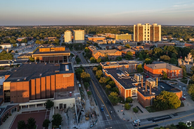 Westbrooke is just minutes from Illinois State University.