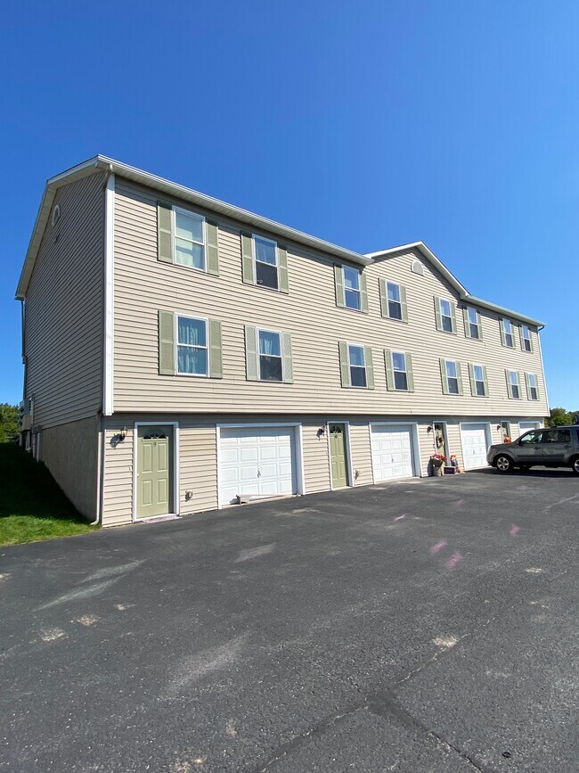 Meadowview Townhomes Units 9-12