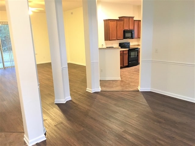 4622 Glendas Meadow Dr, Jacksonville, FL 32210 - photo 2