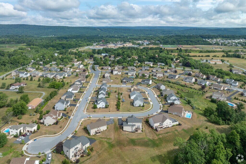 The quiet community of West Hanover Township has newer lots with open green space.