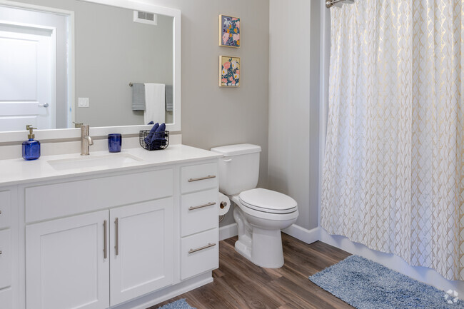 2BR, 2BA - Whitewater