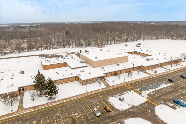 The front of Hayes Middle School.