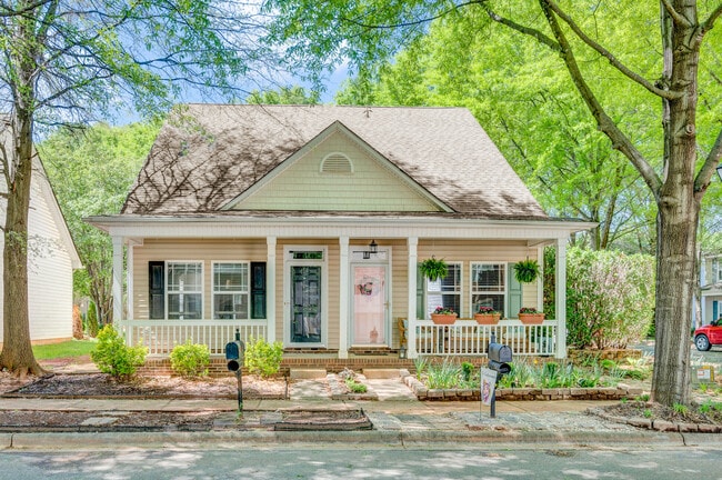 12708 Cross Dale Dr, Huntersville, NC 28078 - photo 2