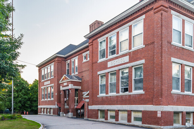 Rumford School in Concord is an elementary school serving grades 1-5.