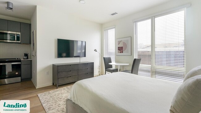 318 W Corporation St unit 1-207, Durham, NC 27701 - photo 3