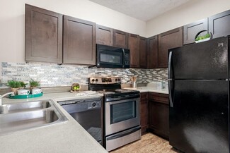 1450 Paramount Dr, Huntsville, AL 35806