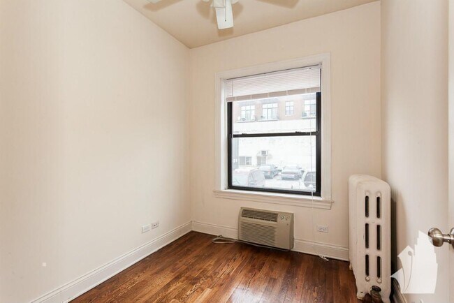 742 W Addison St unit 3S, Chicago, IL 60613 - photo 4