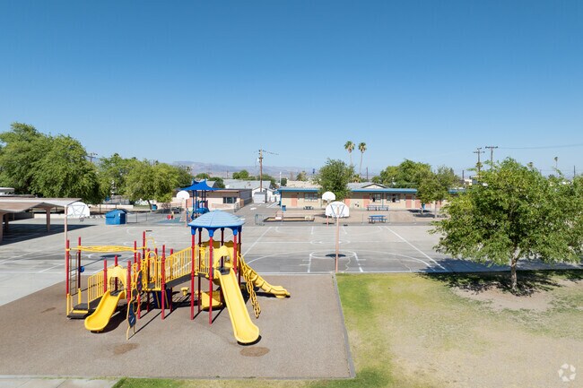 Vista Colorado Elementary offers plenty of fun after school activities.