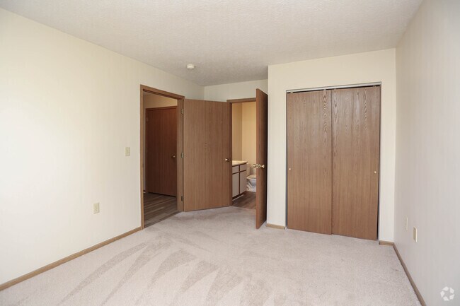 Meadow Brook, Butler, PA 16001 - photo 7