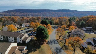1 Old Canal Way, Weatogue, CT 06089