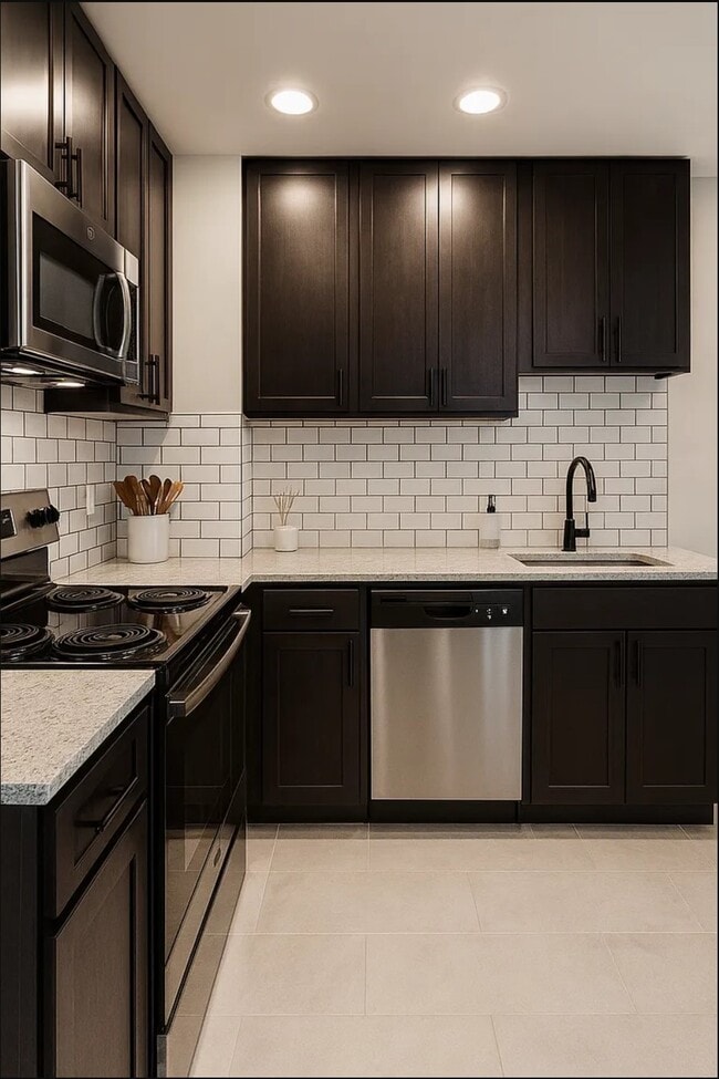 7012 Forsyth Blvd unit 2W, Saint Louis, MO 63105 - photo 2