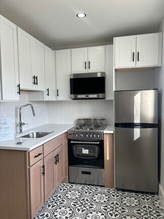 32 Providence St Unit 4D, Newark, NJ 07105
