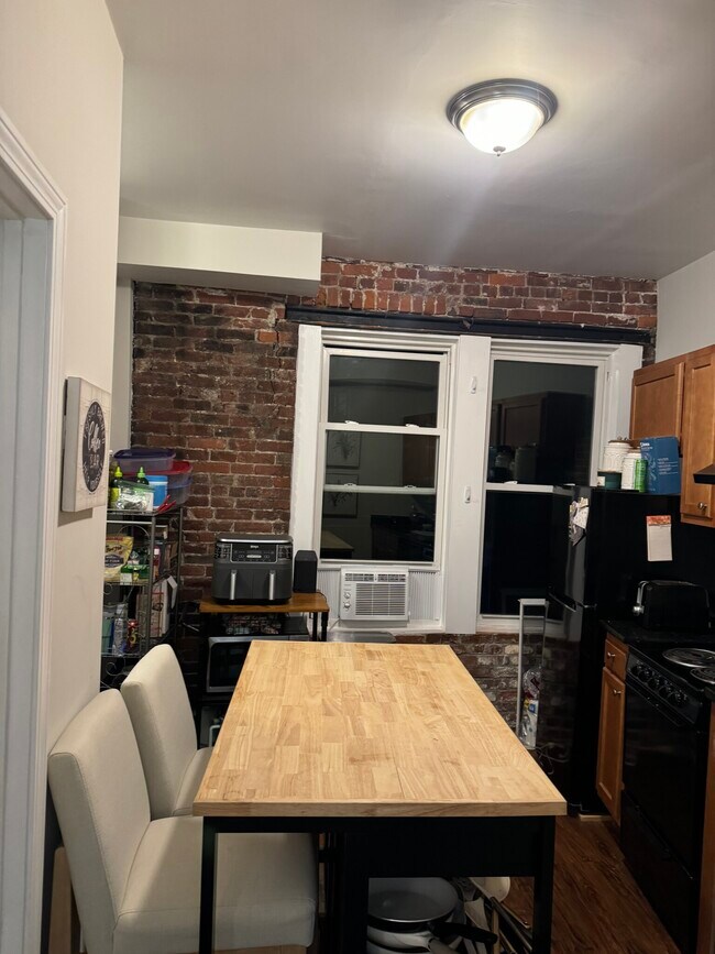 115 Salem St Unit 3, Boston, MA 02113